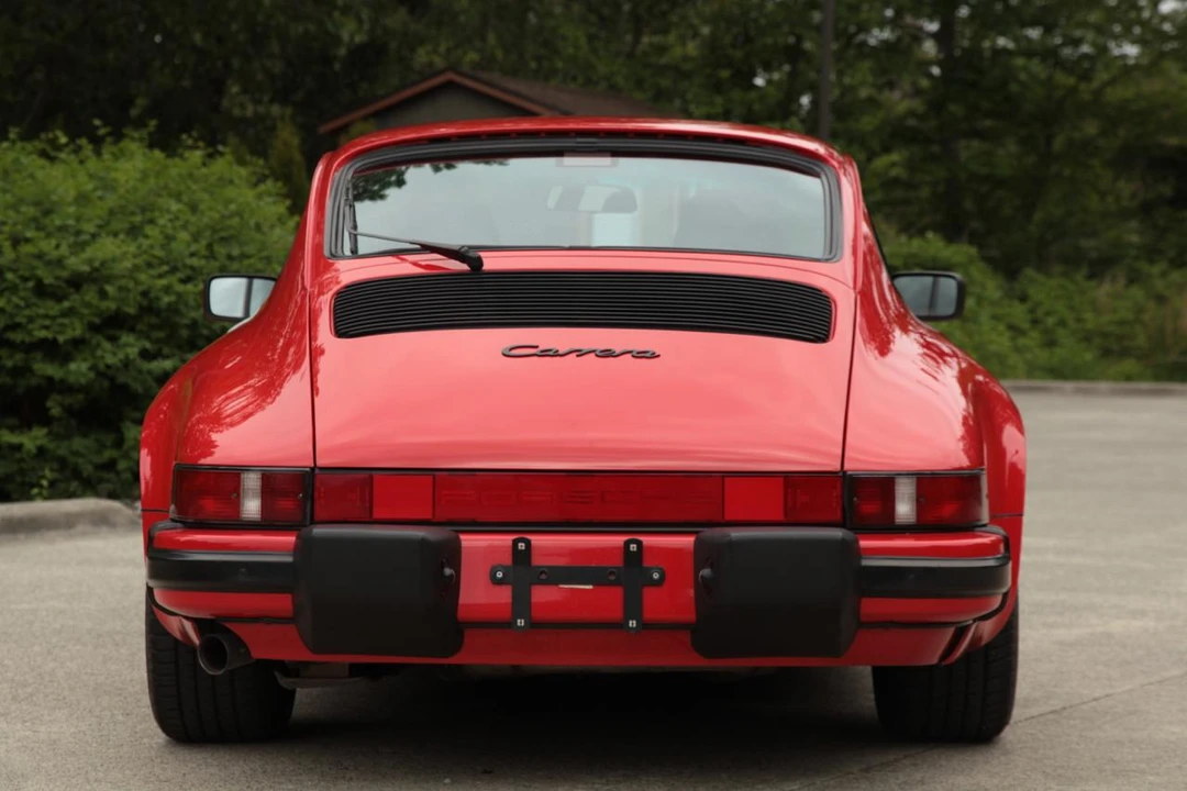 1988 Porsche 911 Carrera 3.2 - Image 17 of 31