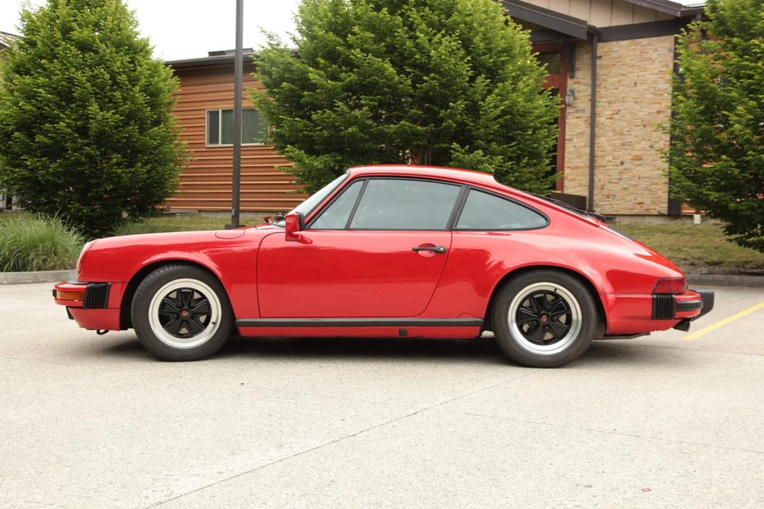 1988 Porsche 911 Carrera 3.2 - Image 26 of 31