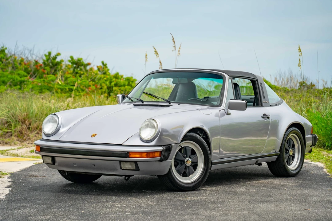1988 Porsche 911 Carrera 3.2 - Image 10 of 31