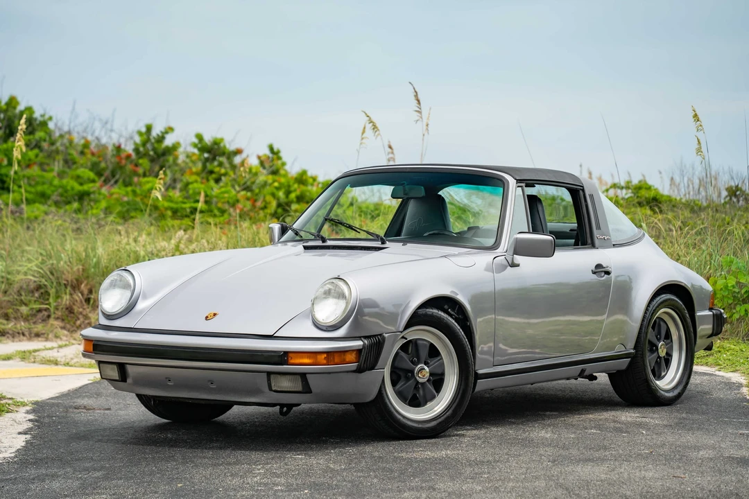 1988 Porsche 911 Carrera 3.2 - Image 11 of 31