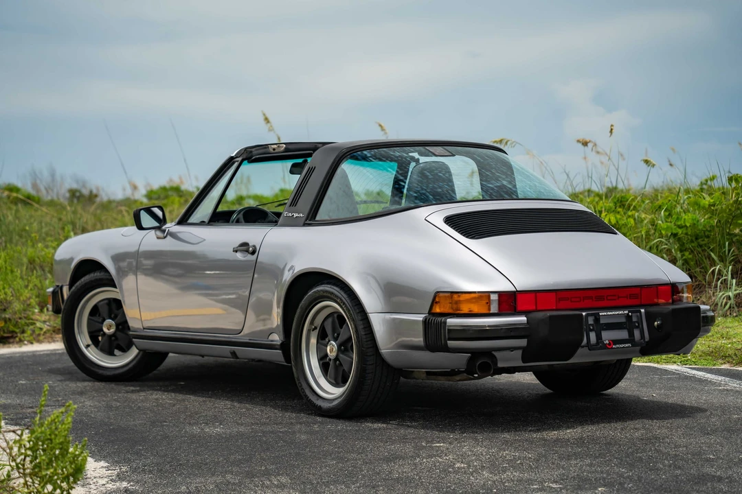 1988 Porsche 911 Carrera 3.2 - Image 14 of 31