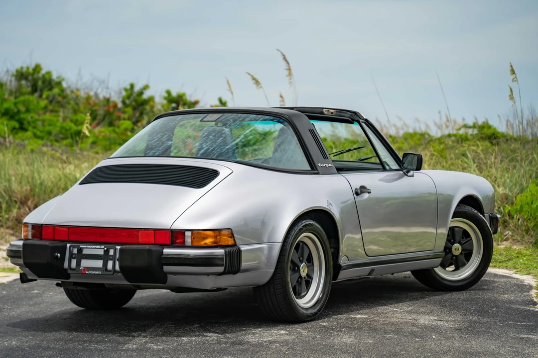 1988 Porsche 911 Carrera 3.2 - Image 21 of 31