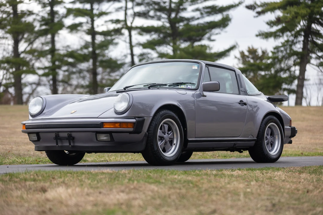 1988 Porsche 911 Carrera 3.2 - Image 6 of 31
