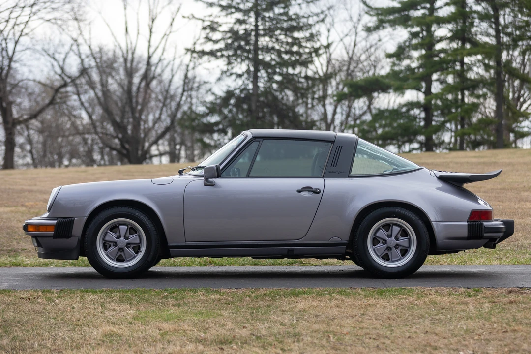 1988 Porsche 911 Carrera 3.2 - Image 7 of 31