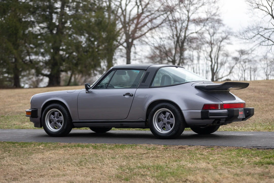 1988 Porsche 911 Carrera 3.2 - Image 8 of 31