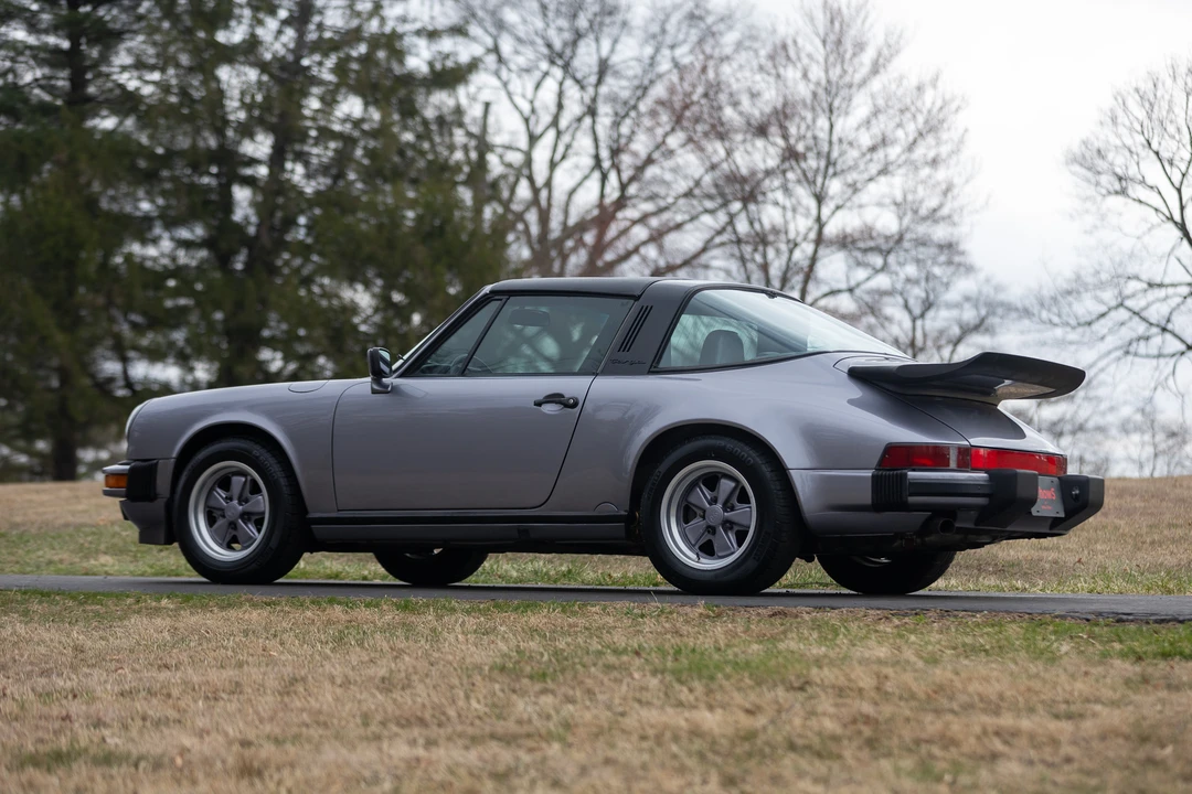 1988 Porsche 911 Carrera 3.2 - Image 9 of 31