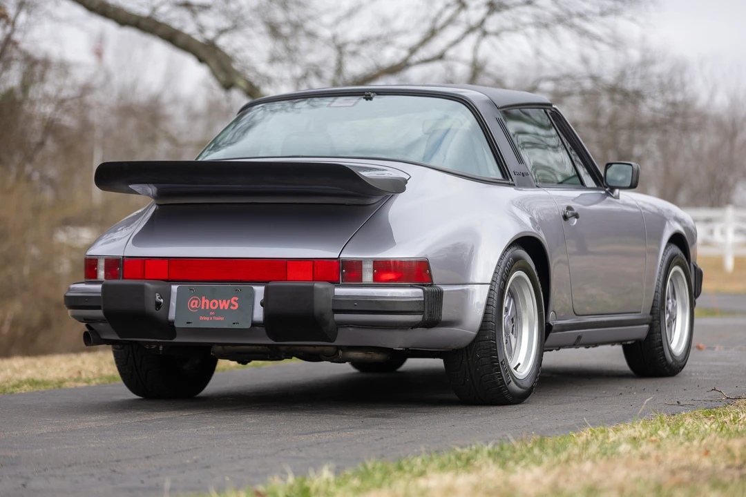 1988 Porsche 911 Carrera 3.2 - Image 17 of 31