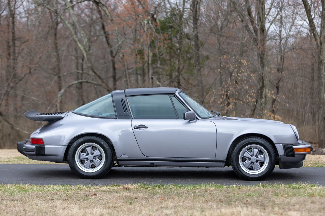 1988 Porsche 911 Carrera 3.2 - Image 20 of 31