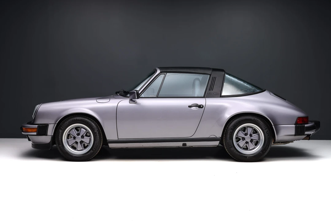 1988 Porsche 911 Carrera 3.2 - Image 4 of 31