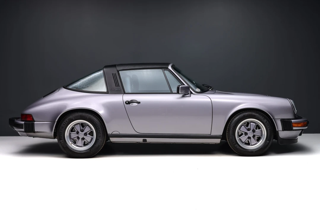 1988 Porsche 911 Carrera 3.2 - Image 12 of 31