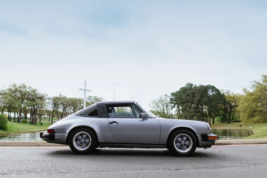 1988 Porsche 911 Carrera 3.2 - Image 13 of 31