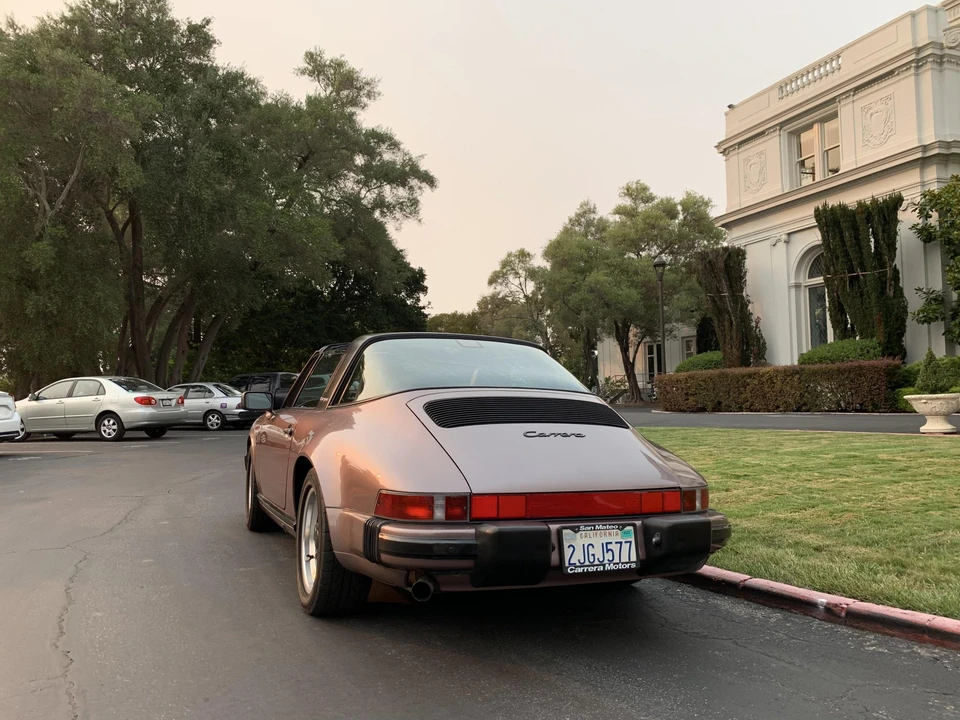 1988 Porsche 911 Carrera 3.2 - Image 16 of 31