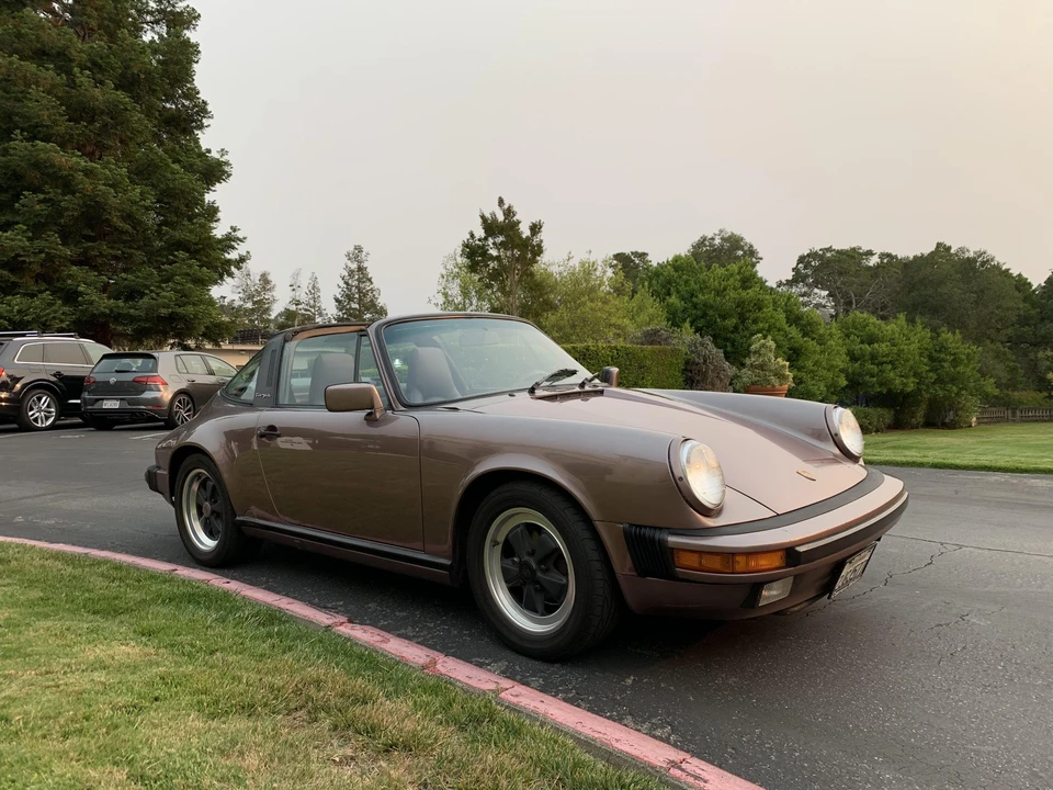 1988 Porsche 911 Carrera 3.2 - Image 7 of 31