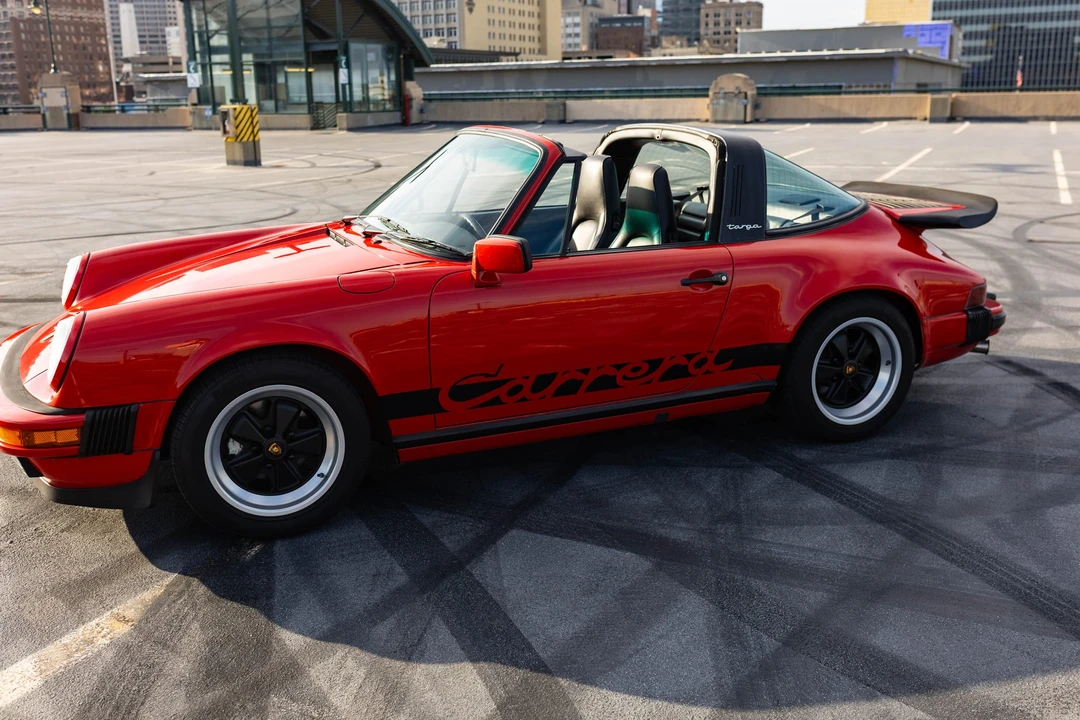 1988 Porsche 911 Carrera 3.2 - Image 9 of 31