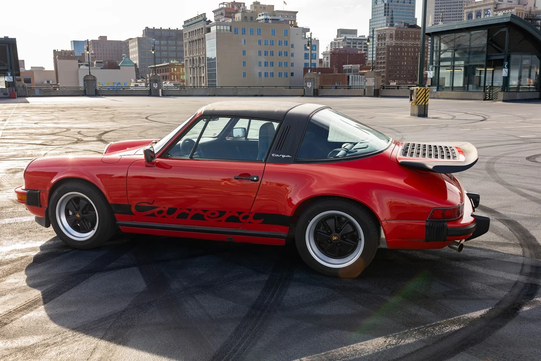 1988 Porsche 911 Carrera 3.2 - Image 19 of 31