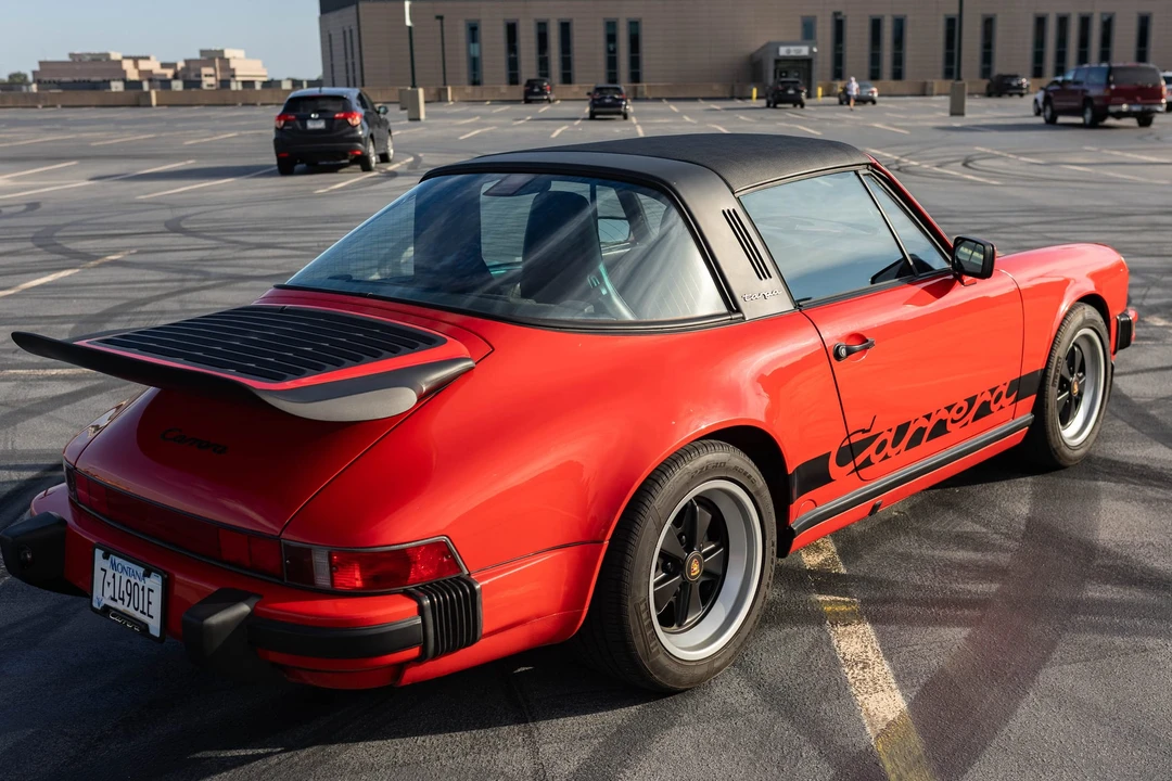 1988 Porsche 911 Carrera 3.2 - Image 16 of 31