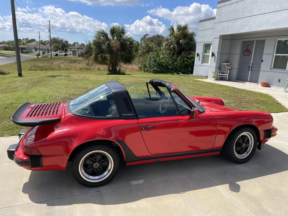 1988 Porsche 911 Carrera 3.2 - Image 24 of 31