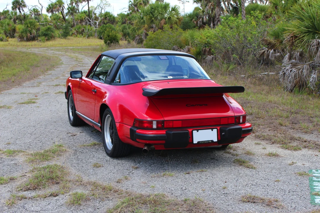 1988 Porsche 911 Carrera 3.2 - Image 11 of 31
