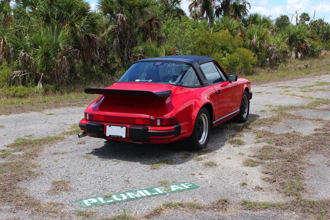 1988 Porsche 911 Carrera 3.2 - Image 14 of 31