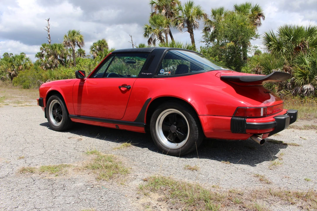 1988 Porsche 911 Carrera 3.2 - Image 9 of 31