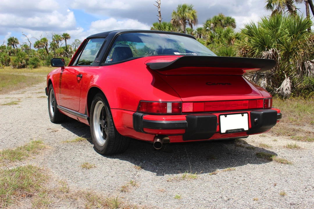 1988 Porsche 911 Carrera 3.2 - Image 10 of 31