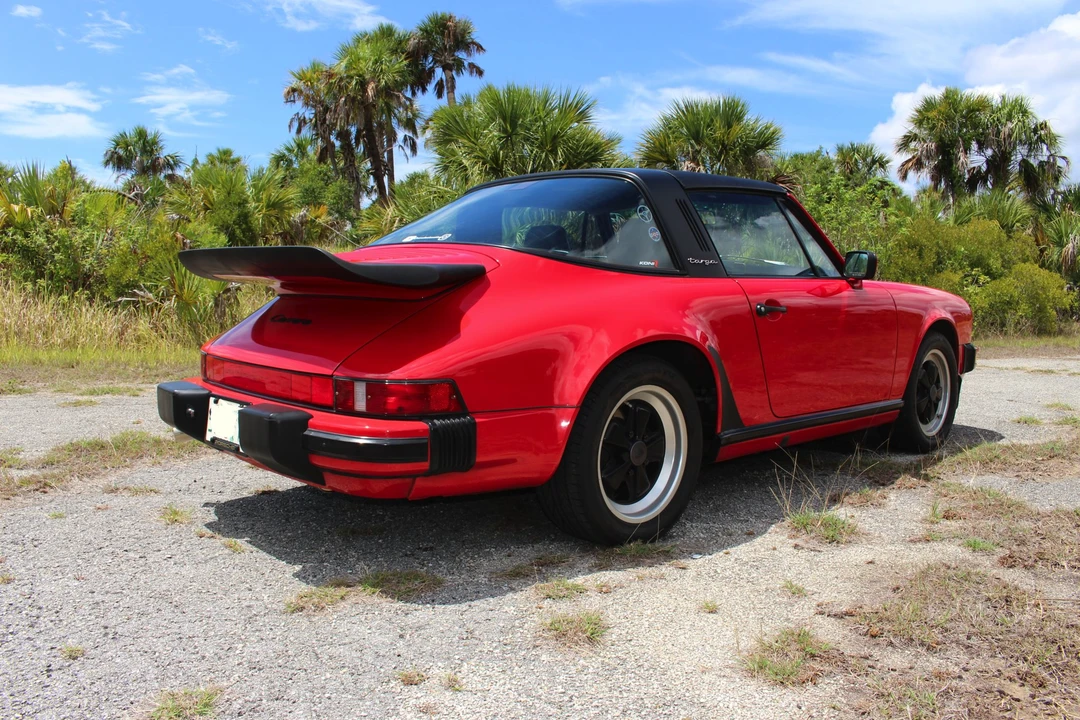 1988 Porsche 911 Carrera 3.2 - Image 15 of 31