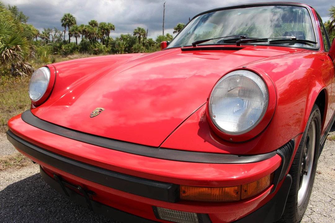 1988 Porsche 911 Carrera 3.2 - Image 28 of 31