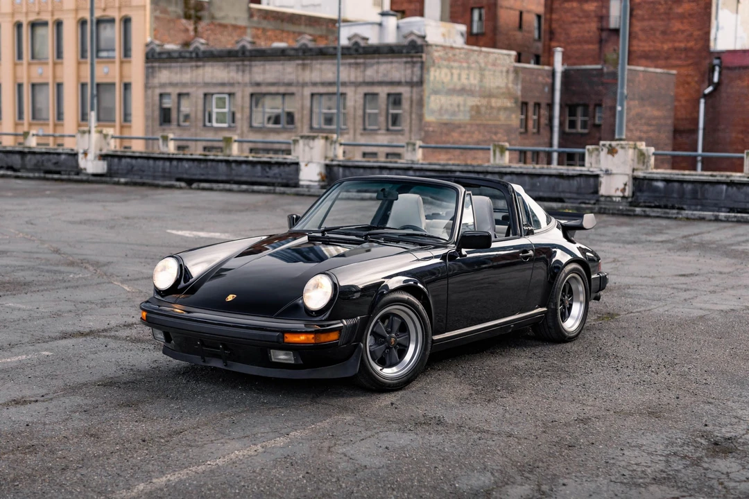 1988 Porsche 911 Carrera 3.2 - Image 5 of 31
