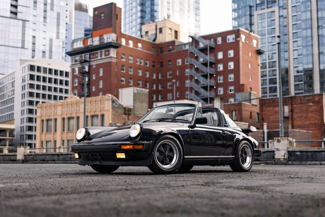 1988 Porsche 911 Carrera 3.2 - Image 3 of 31