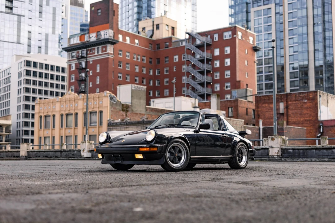 1988 Porsche 911 Carrera 3.2 - Image 2 of 31