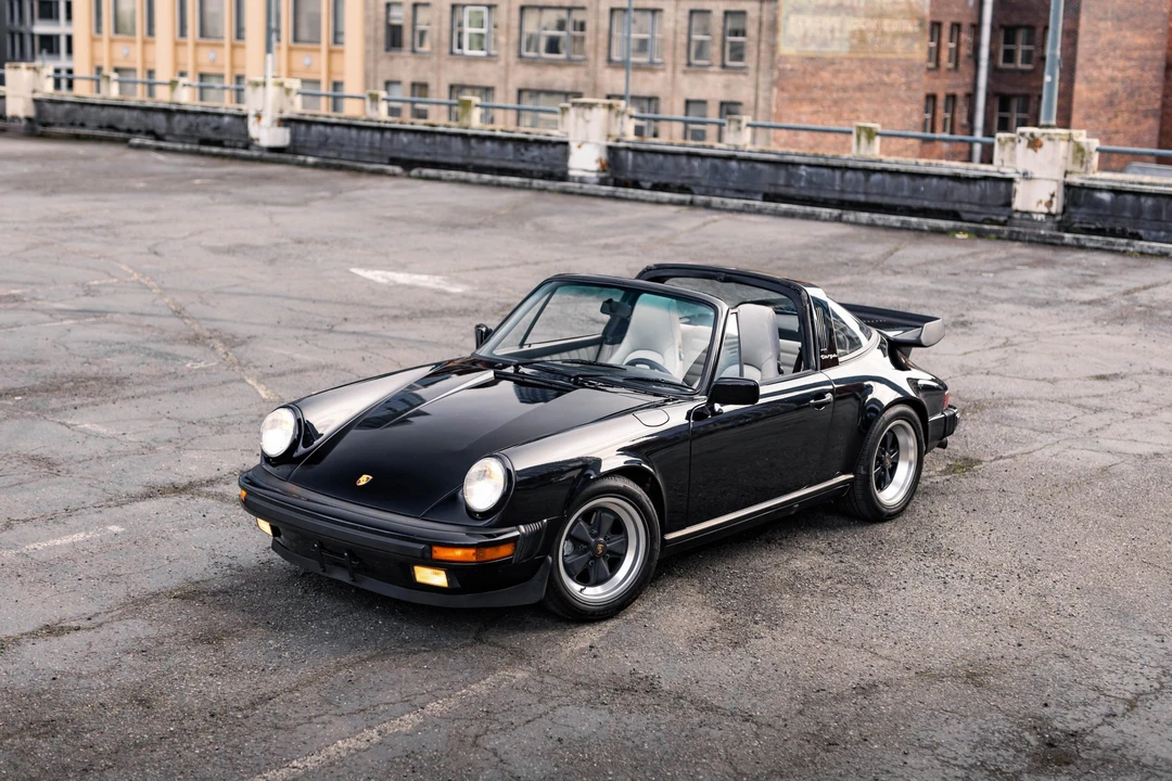 1988 Porsche 911 Carrera 3.2 - Image 6 of 31