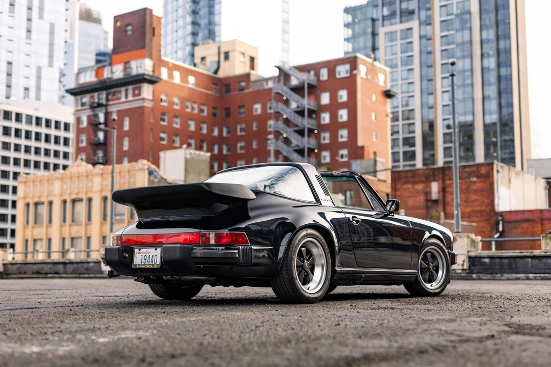 1988 Porsche 911 Carrera 3.2 - Image 22 of 31