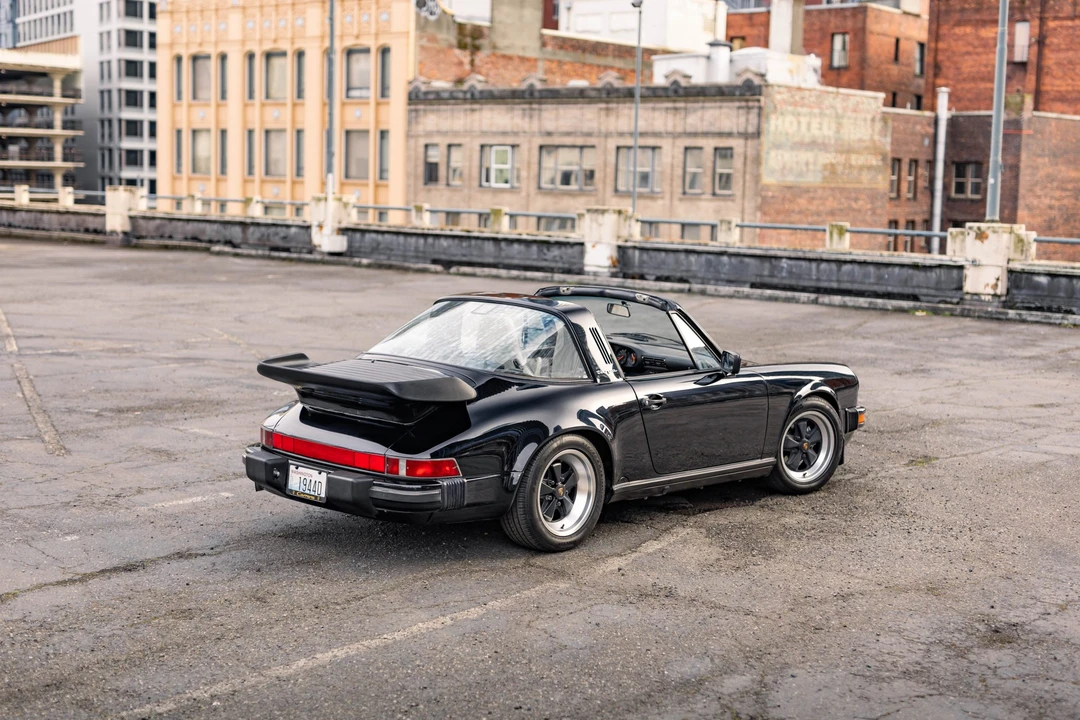 1988 Porsche 911 Carrera 3.2 - Image 18 of 31