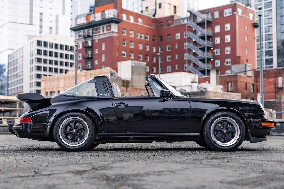1988 Porsche 911 Carrera 3.2 - Image 29 of 31