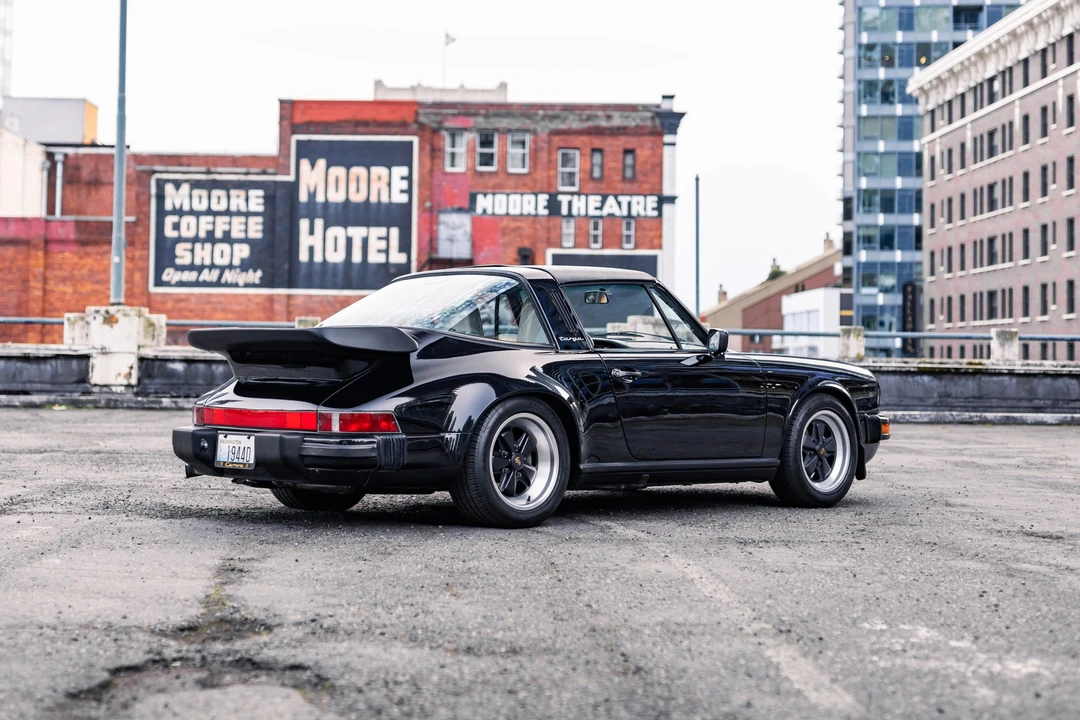 1988 Porsche 911 Carrera 3.2 - Image 23 of 31