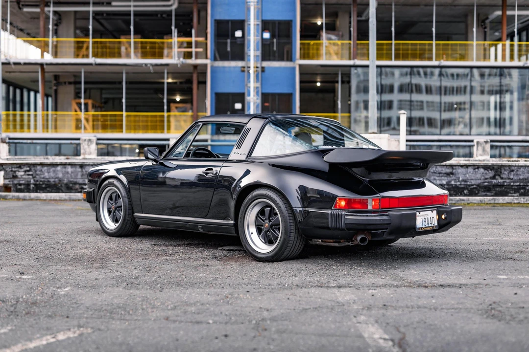 1988 Porsche 911 Carrera 3.2 - Image 12 of 31