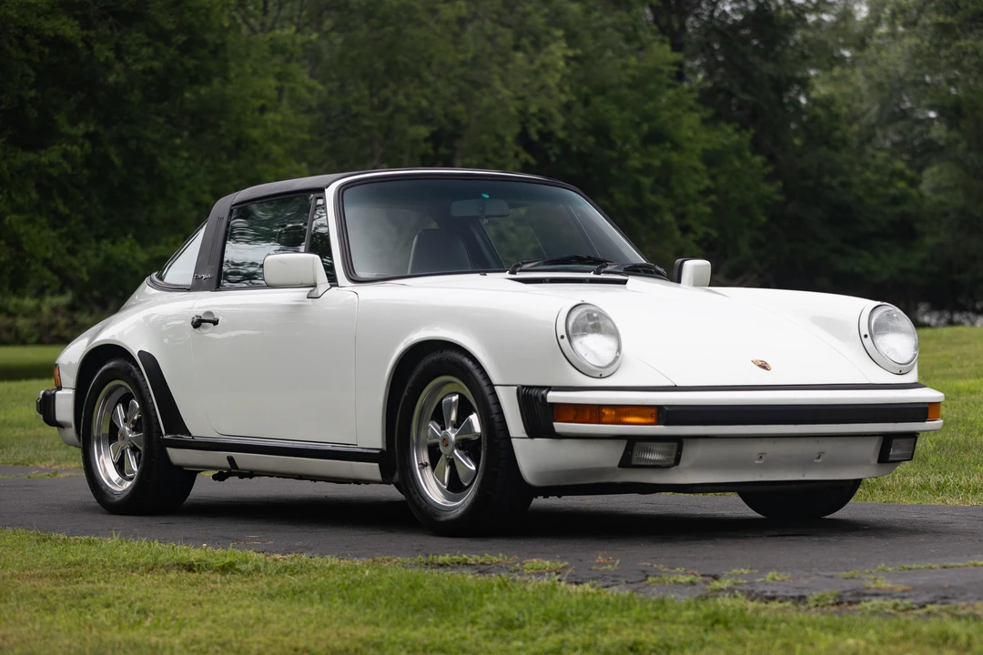 1988 Porsche 911 Carrera 3.2 - Image 26 of 31