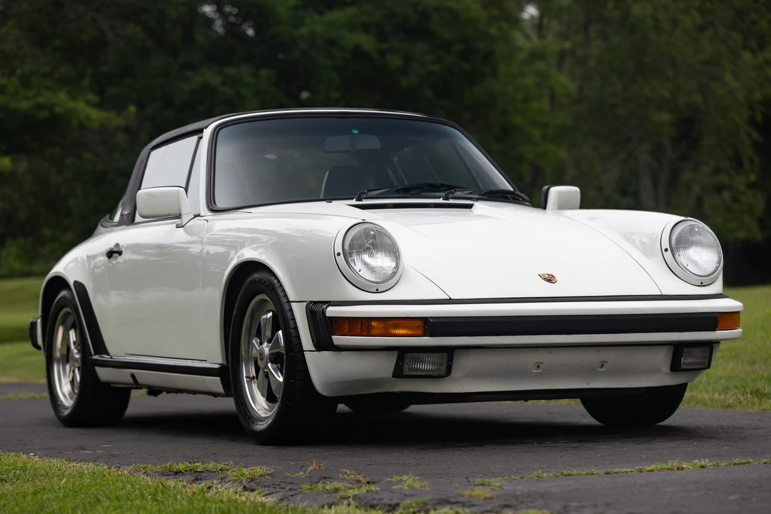 1988 Porsche 911 Carrera 3.2 - Image 28 of 31