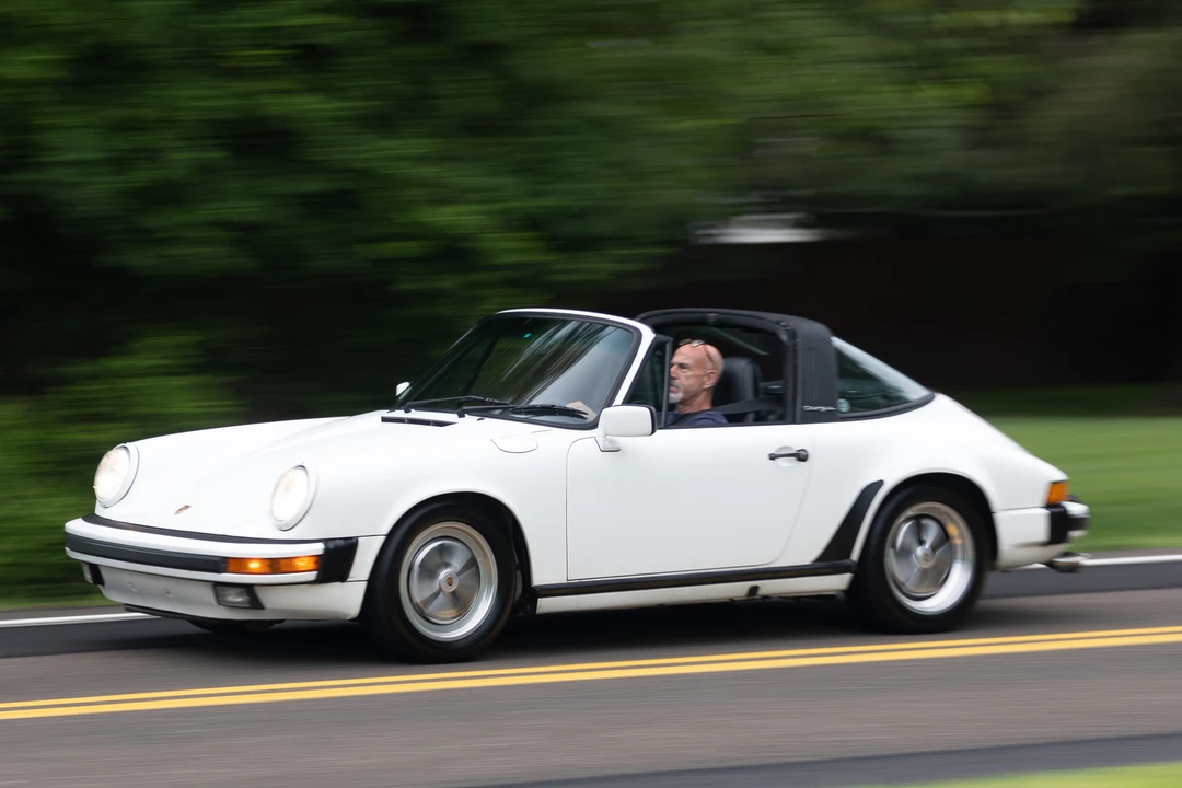 1988 Porsche 911 Carrera 3.2 - Image 3 of 31