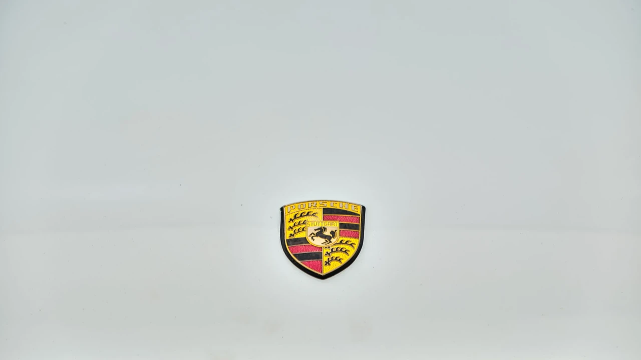 1988 Porsche 911 Carrera 3.2 - Image 24 of 31