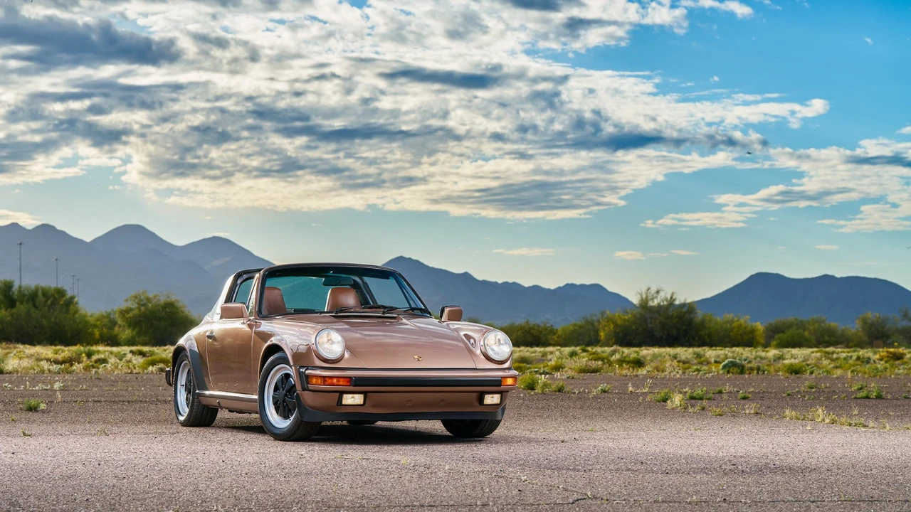 1988 Porsche 911 Carrera 3.2 - Image 5 of 31