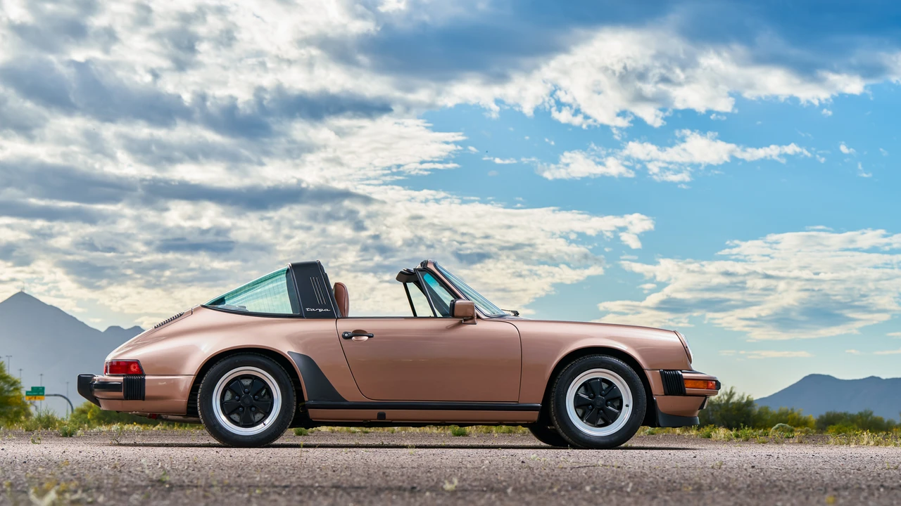 1988 Porsche 911 Carrera 3.2 - Image 12 of 31