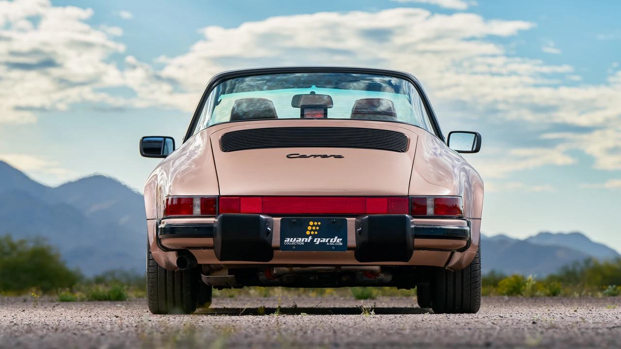 1988 Porsche 911 Carrera 3.2 - Image 16 of 31