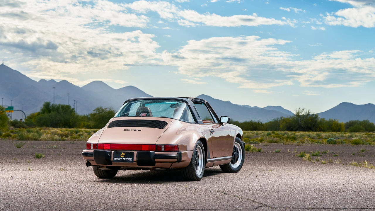1988 Porsche 911 Carrera 3.2 - Image 17 of 31