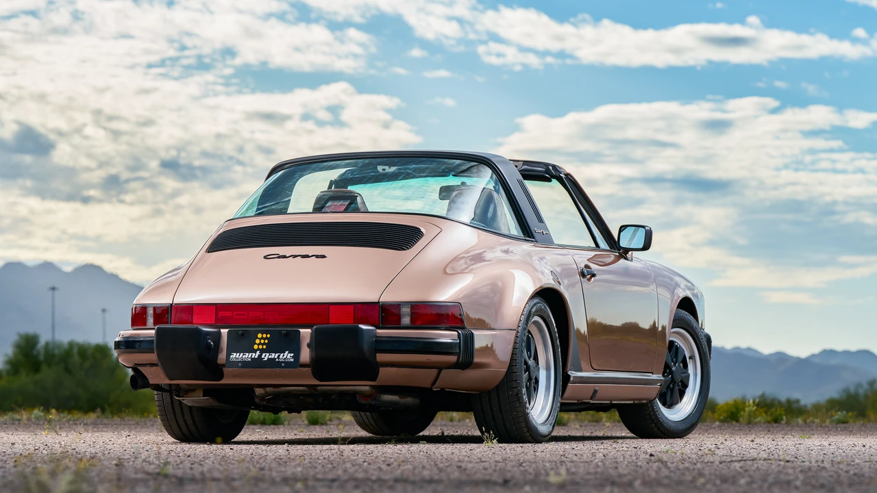 1988 Porsche 911 Carrera 3.2 - Image 18 of 31