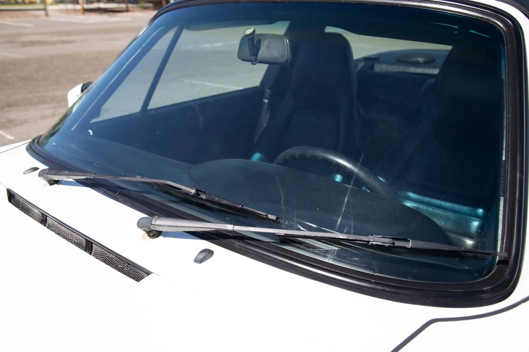 1988 Porsche 911 Carrera 3.2 - Image 16 of 31
