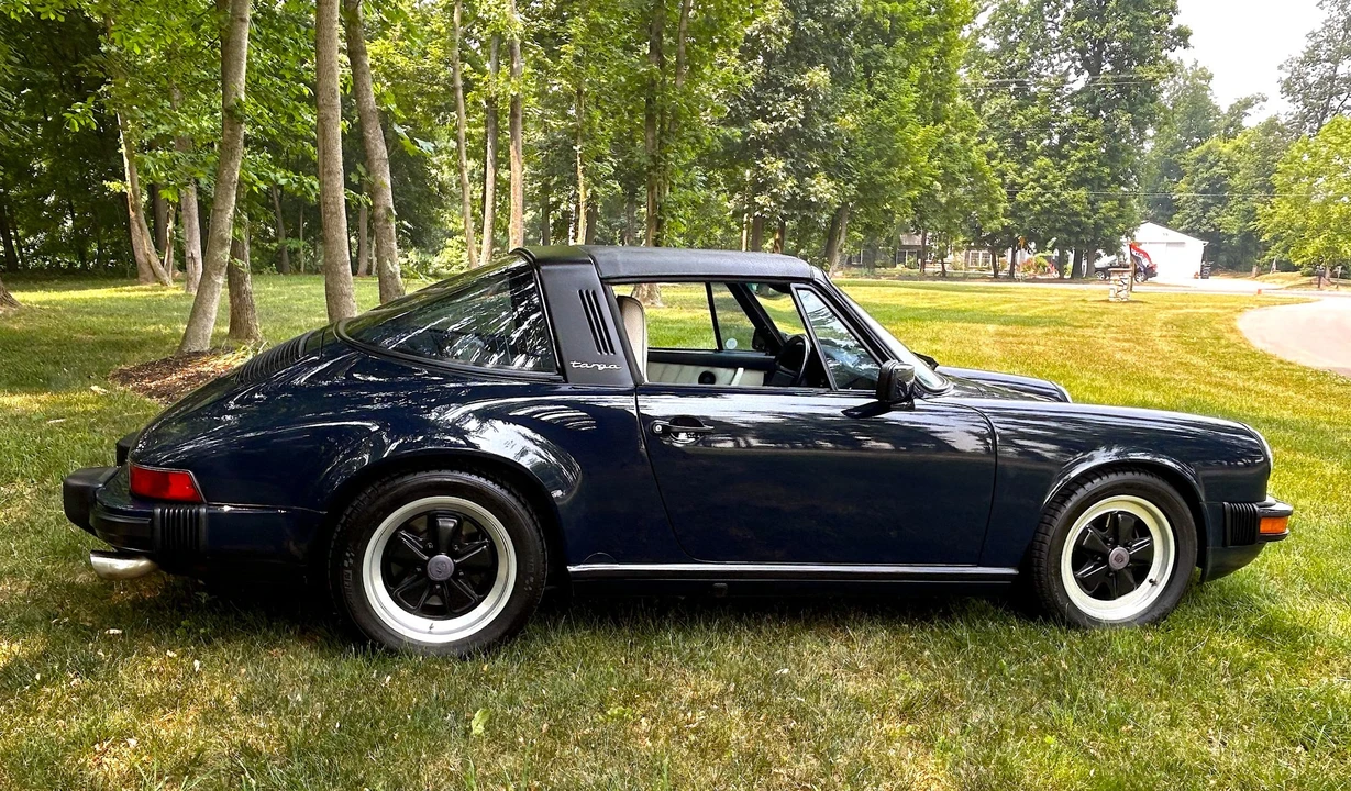 1988 Porsche 911 Carrera 3.2 - Image 12 of 31