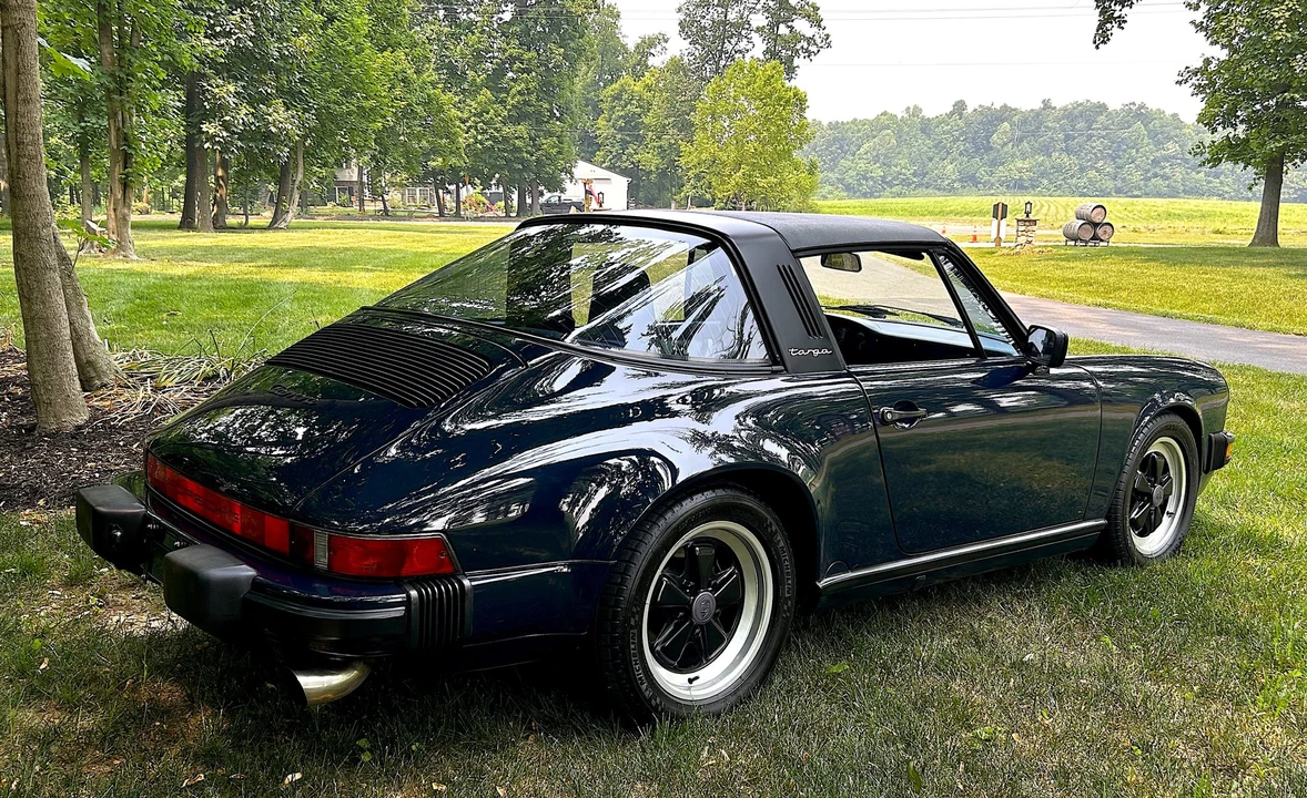 1988 Porsche 911 Carrera 3.2 - Image 14 of 31