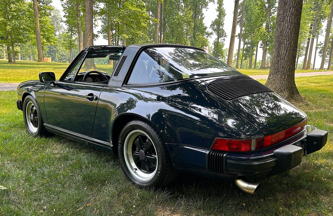 1988 Porsche 911 Carrera 3.2 - Image 17 of 31