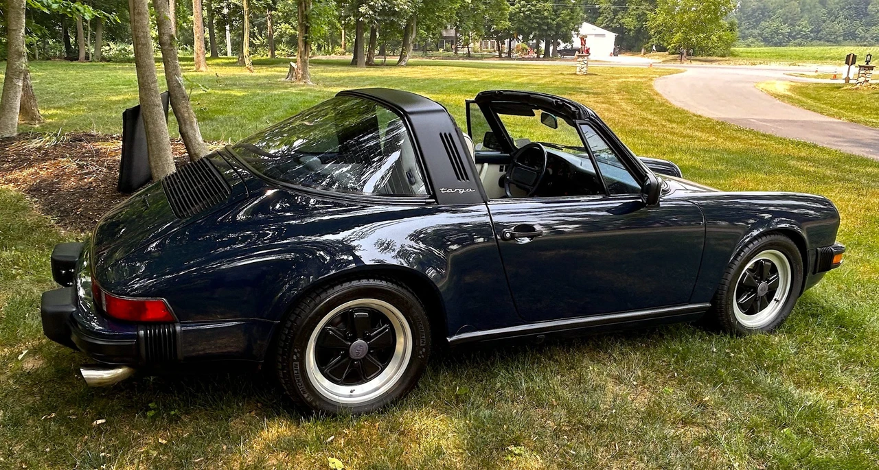 1988 Porsche 911 Carrera 3.2 - Image 13 of 31